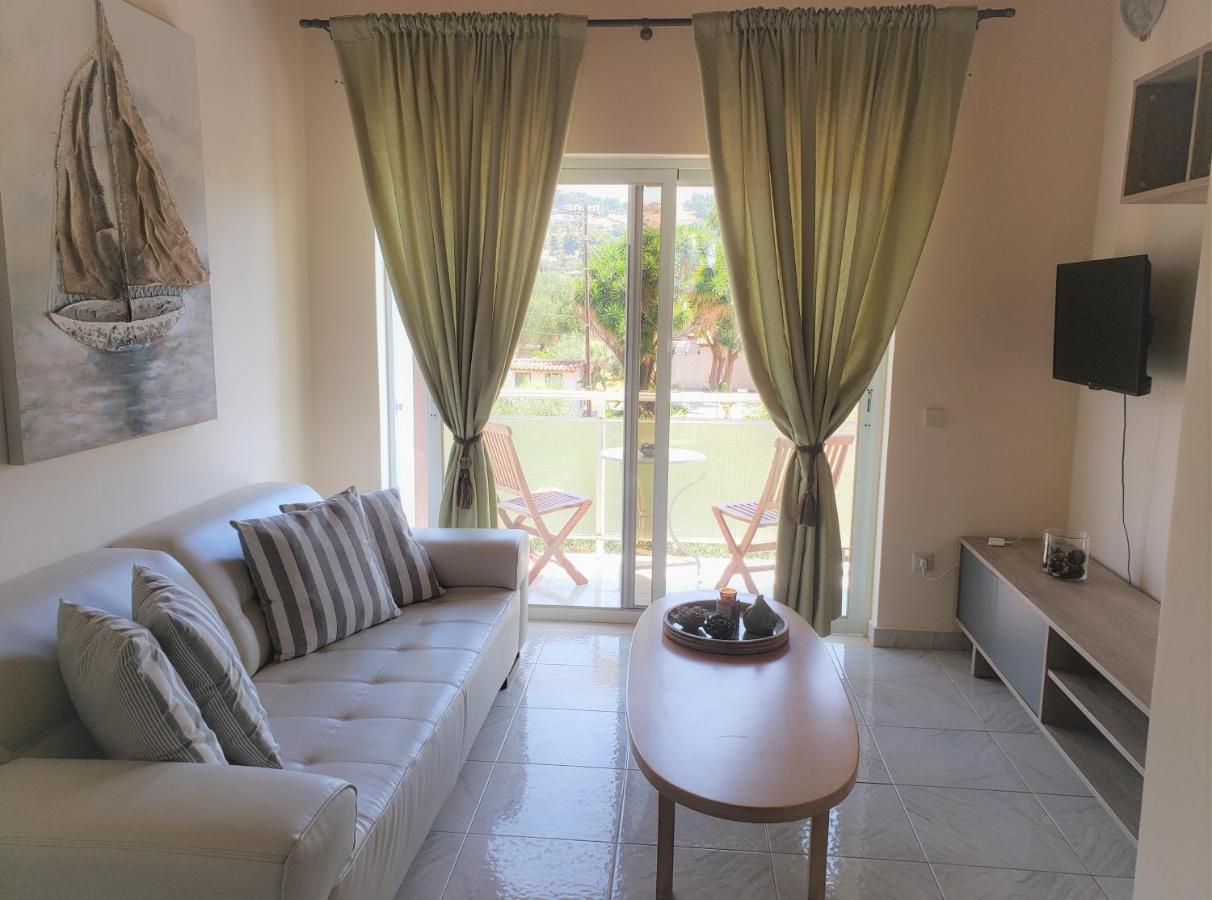 Malibu Studios & Apartments لاسي المظهر الخارجي الصورة