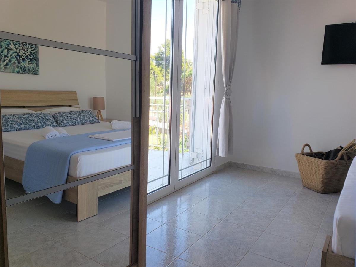 Malibu Studios & Apartments لاسي المظهر الخارجي الصورة