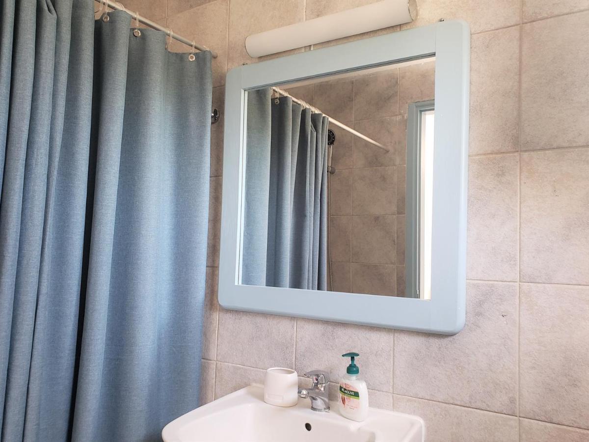 Malibu Studios & Apartments لاسي المظهر الخارجي الصورة