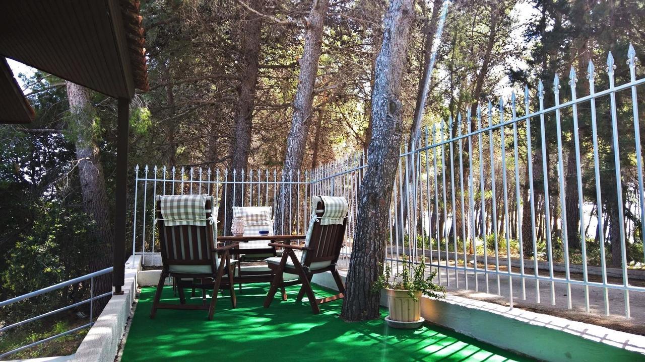 Malibu Studios & Apartments لاسي المظهر الخارجي الصورة