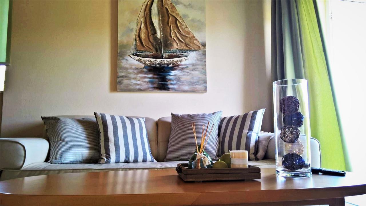 Malibu Studios & Apartments لاسي المظهر الخارجي الصورة